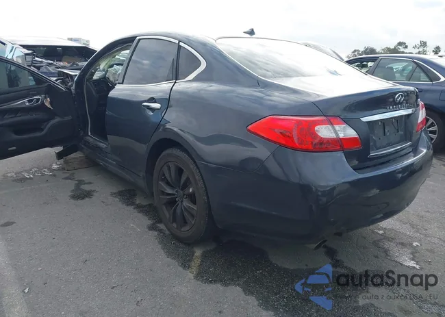 JN1BY1AP4BM324991: 43759754