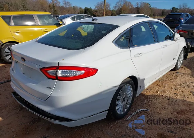 3FA6P0PU3FR121781: 43759756