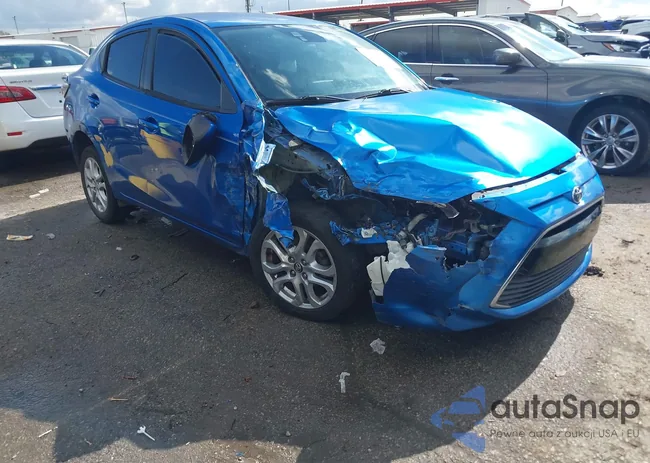 3MYDLBYV8HY176267: 43759762