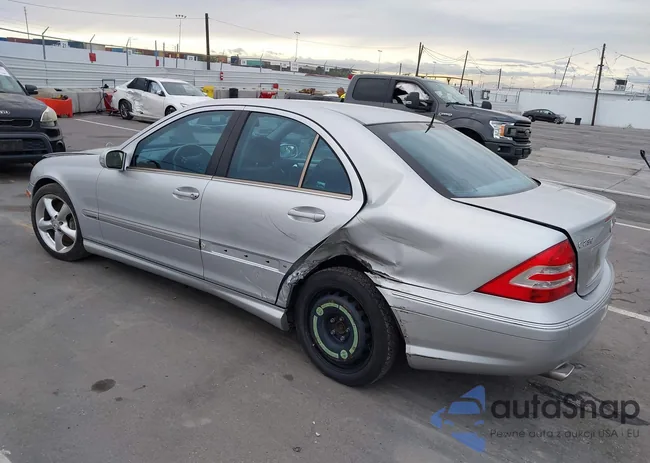 WDBRF40J55A714258: 43759865