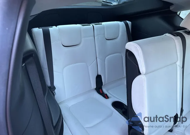 5YJYGAEE3MF144318: 43759940