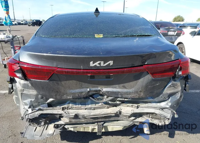 3KPF24AD5RE823640: 43759983