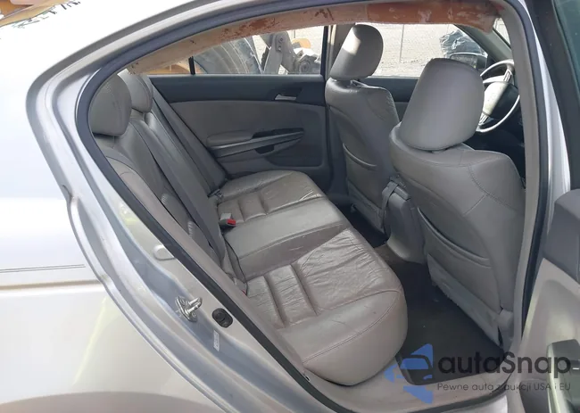 1HGCP36838A044833: 43761006