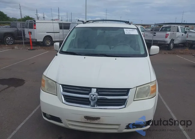 2D4RN5DX9AR239070: 43761017