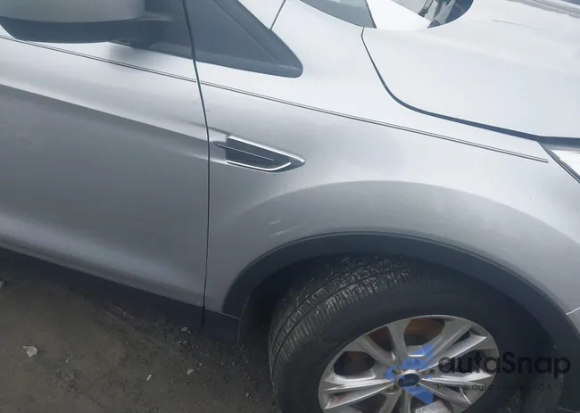 1FMCU0HD8JUC74027: 43761391