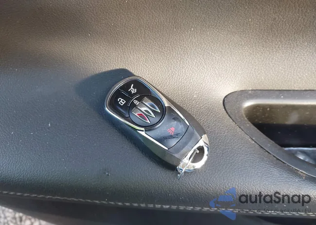 KL4AMDSL4RB013739: 43761402