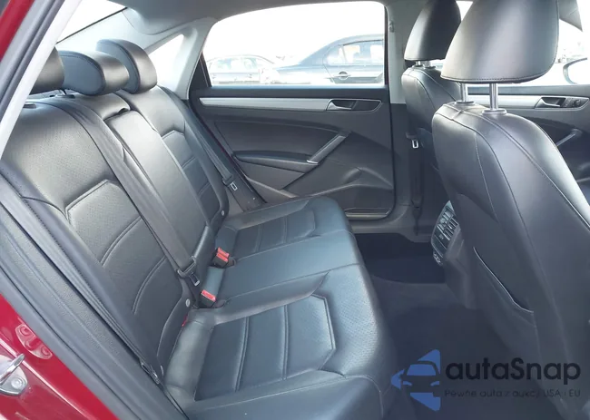 1VWLA7A34KC009469: 43761520