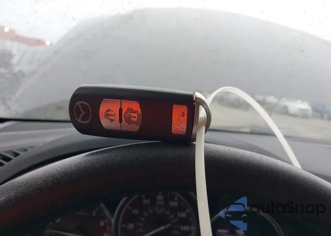 JM3KE4CY0E0366283: 43761535