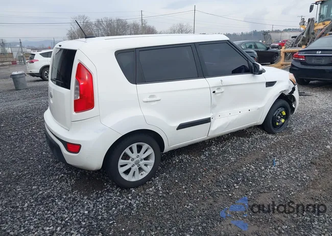 KNDJT2A62C7374034: 43761552