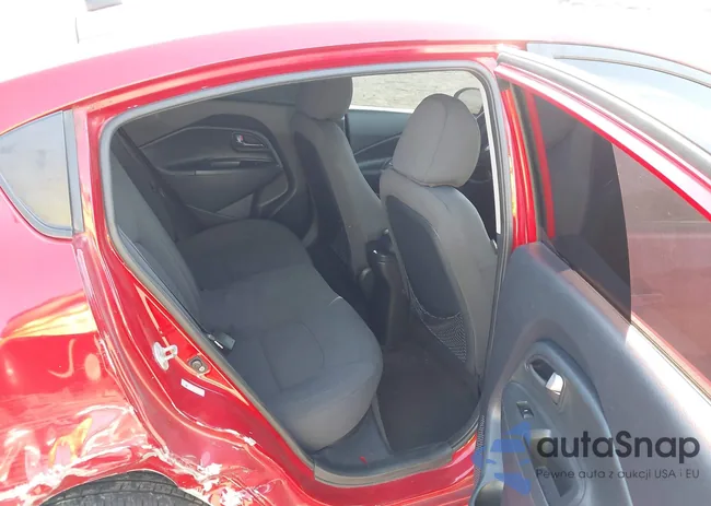 KNADN4A37C6095240: 43761586