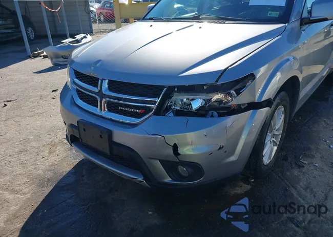 3C4PDCBB5GT177997: 43760632