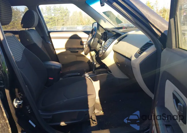 KNDJT2A21A7181075: 43760708