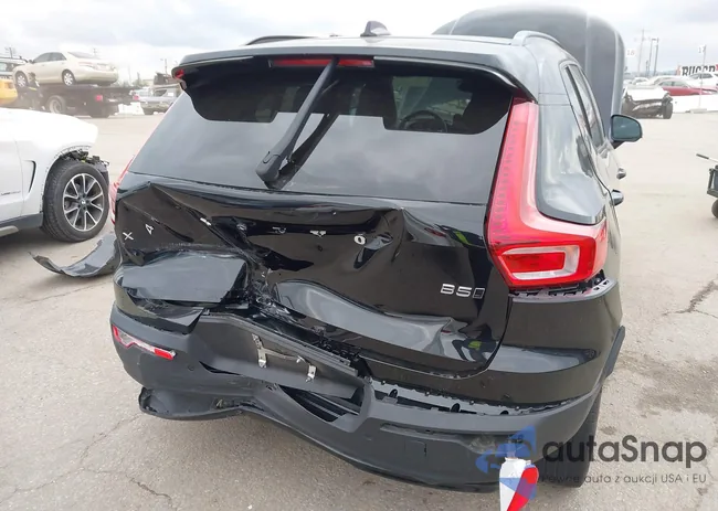 YV4L12UM1R2323958: 43760872