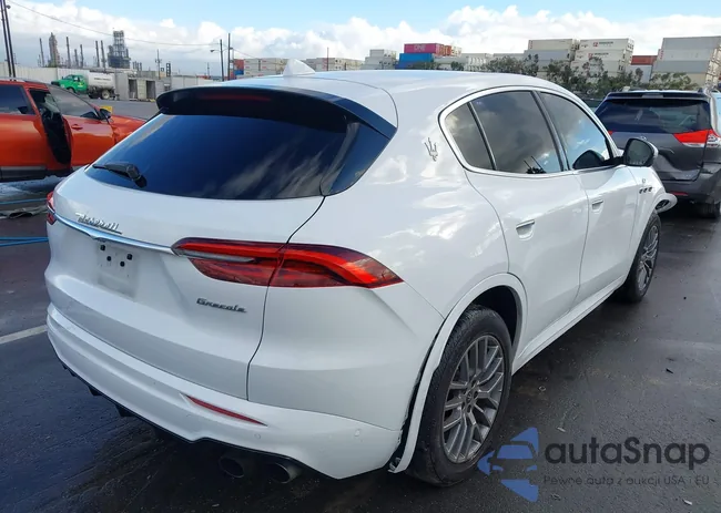 ZN682AVA7P7416020: 43760878