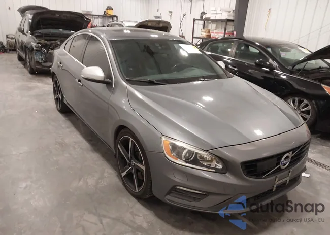 YV1902TS7G1398774: 43762010