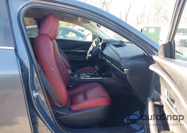 3MVDMBCM0RM661391: 43762124