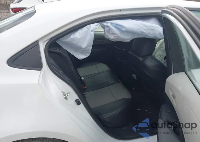 5YFB4MDE7RP107916: 43762222