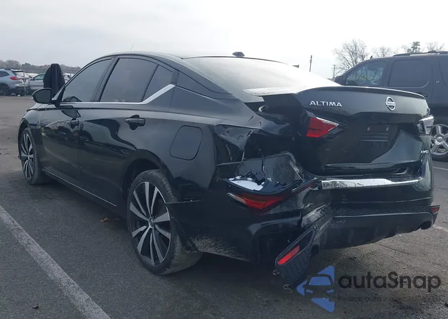 1N4BL4CW3MN306017: 43762366