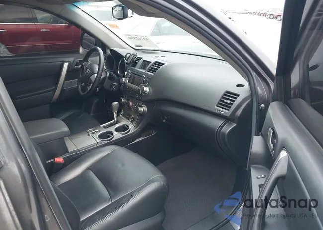 5TDBK3EH9CS132632: 43762550