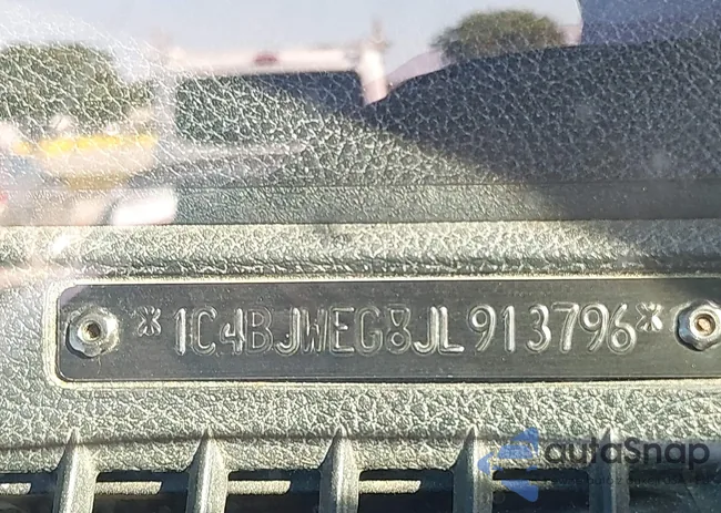 1C4BJWEG8JL913796: 43761643