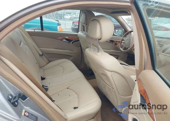 WDBUF22X27B061059: 43761696