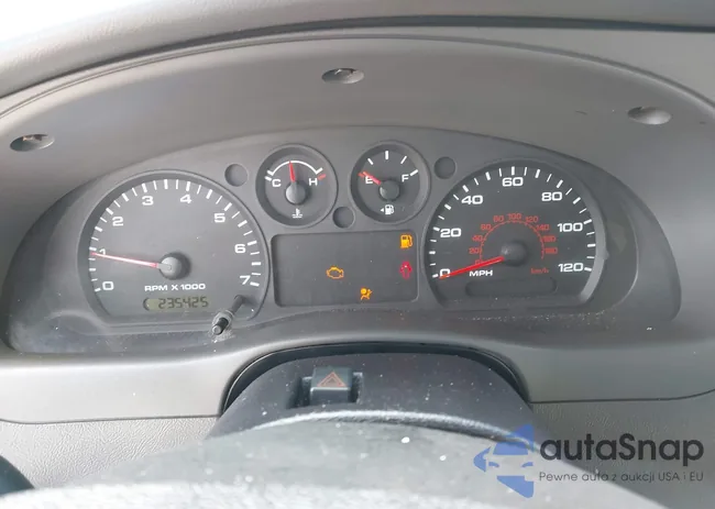 1FTYR10D99PA00682: 43761795