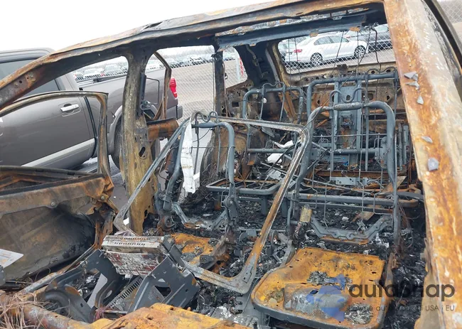 2FMDK4KC2BBA46467: 43761796