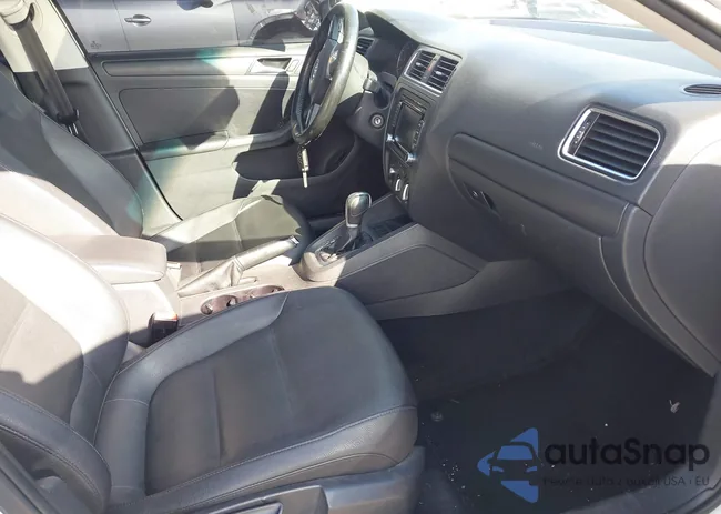 3VWDP7AJ4CM398163: 43761959