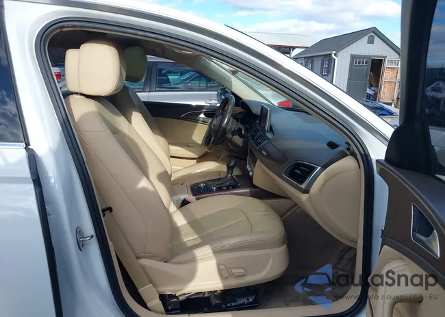 WAUGFAFC9EN033185: 43763105