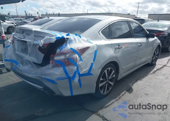 1N4AL3AP3HN329420: 43763227