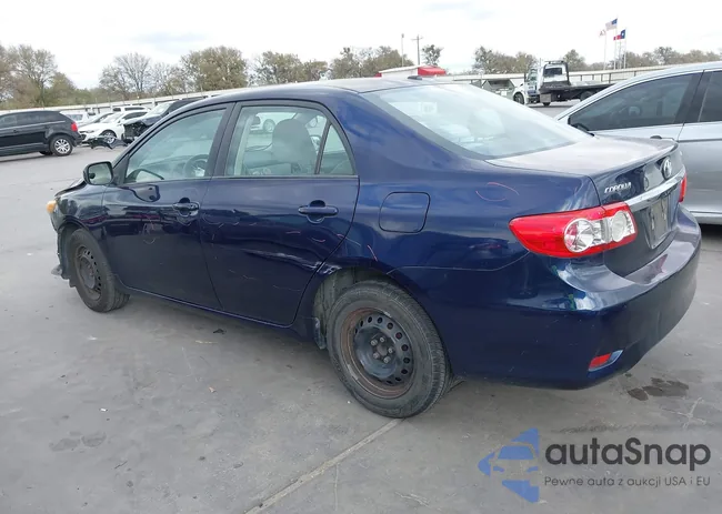 2T1BU4EE8BC668078: 43763357