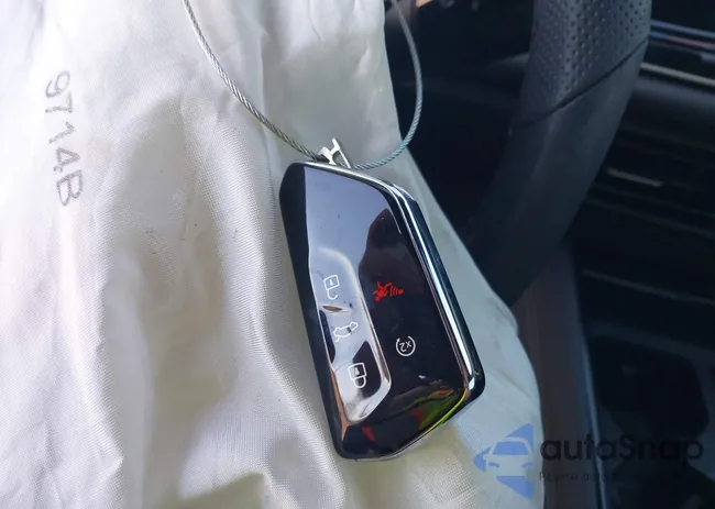 3VVLR7RM3SM055156: 43763392