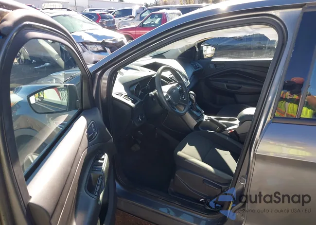 1FMCU0F77EUE51749: 43763529