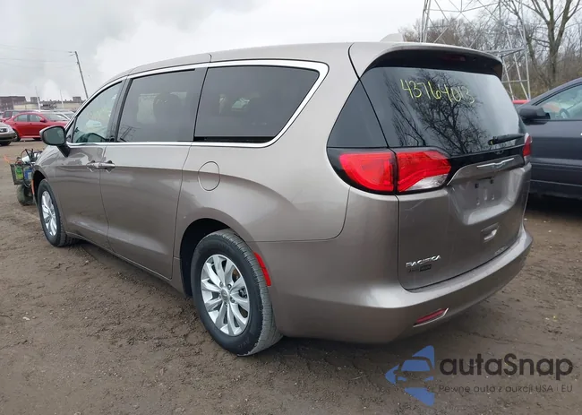 2C4RC1DG2HR585497: 43764013