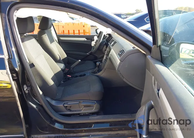 1VWAT7A35GC059211: 43764324