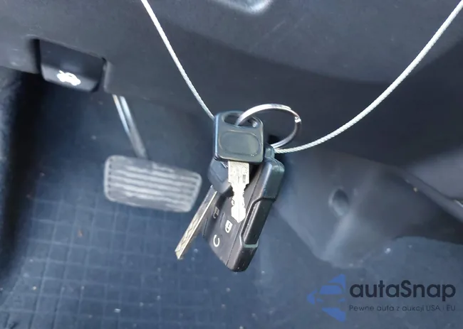 3GCPYBEH2MG131546: 43764400