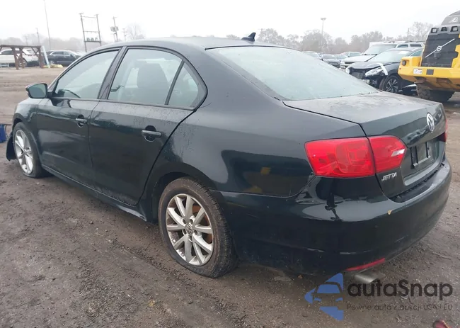 3VWD17AJ9EM234976: 43764469