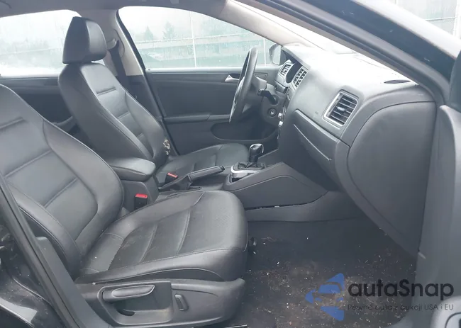 3VWD17AJ9EM234976: 43764469