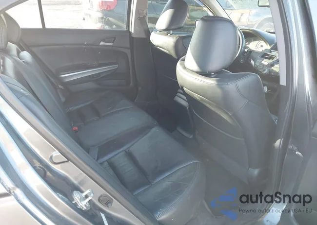 1HGCP26808A141420: 43764590