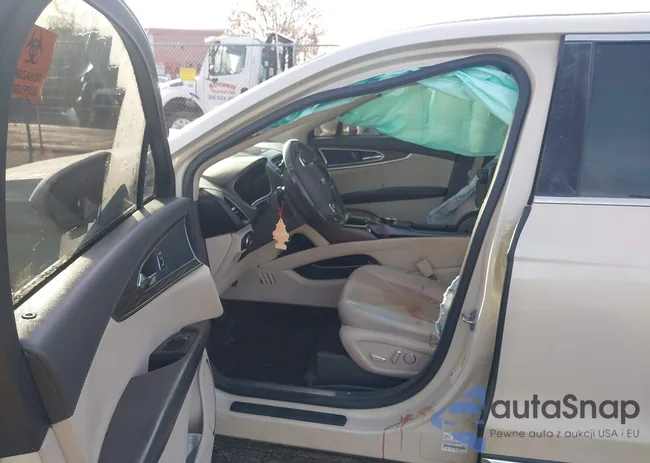 2LMPJ8LRXJBL34573: 43763910