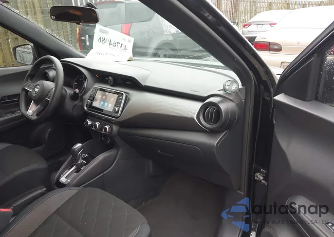 3N1CP5CU5KL565793: 43764986