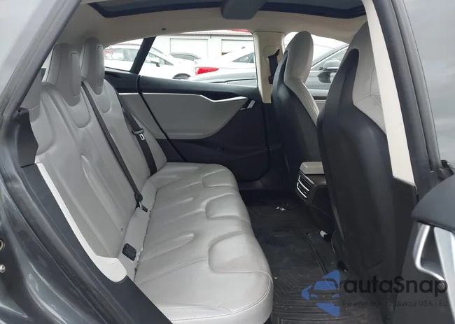 5YJSA1H22FFP74827: 43765107