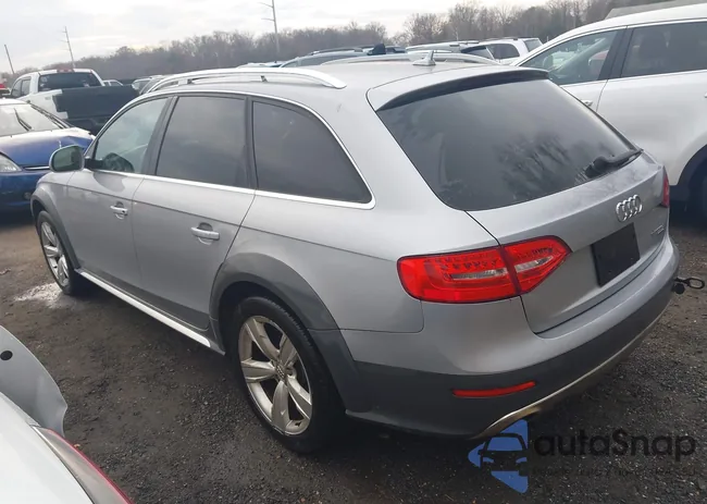 WA1UFAFLXFA010796: 43765289