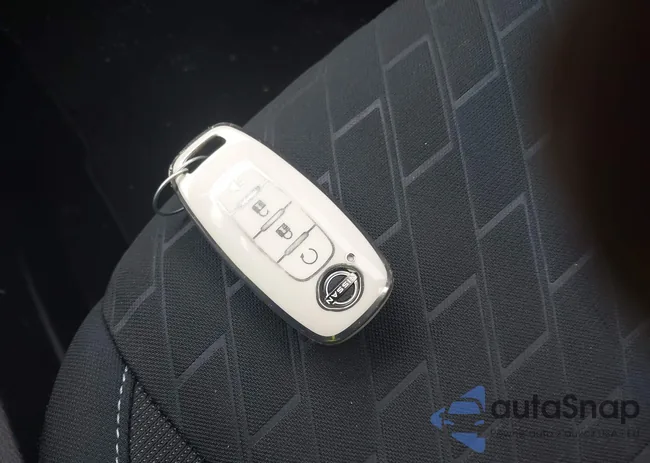 3N1CP5CV5RL483565: 43765376