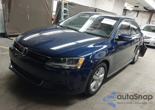 3VW637AJ3DM296990: 43764624