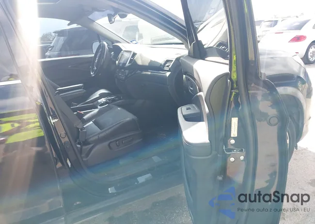 5FNYF6H01GB090375: 43764711