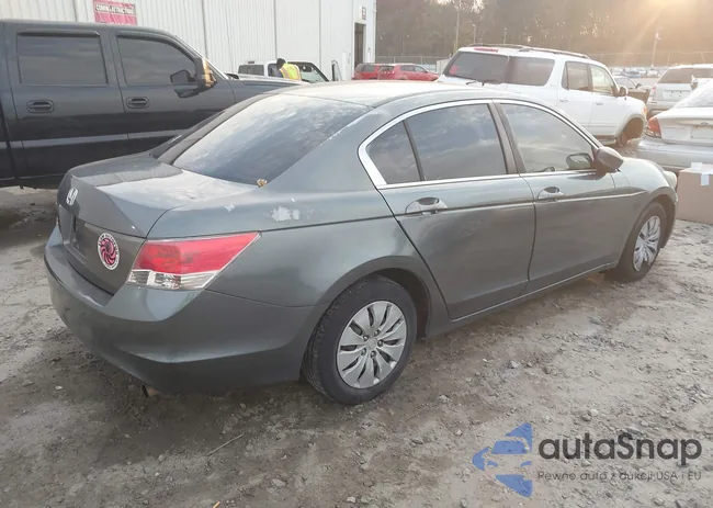 1HGCP26329A150240: 43764738