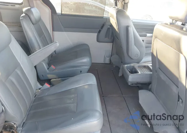 2A8HR54P68R778052: 43764798