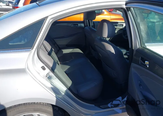 KMHEC4A41DA076229: 43764906