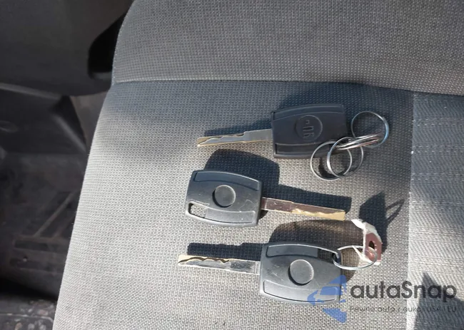 1FTYR1ZM4GKB20953: 43766268